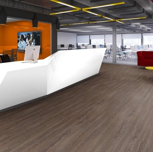 Виниловый ламинат Tarkett Lounge Henry Дуб с брашью (Текстурированная) 914,4х152,4/101,6 мм 1000901226 - Вид №1