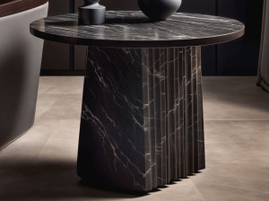 Круглый мраморный журнальный столик