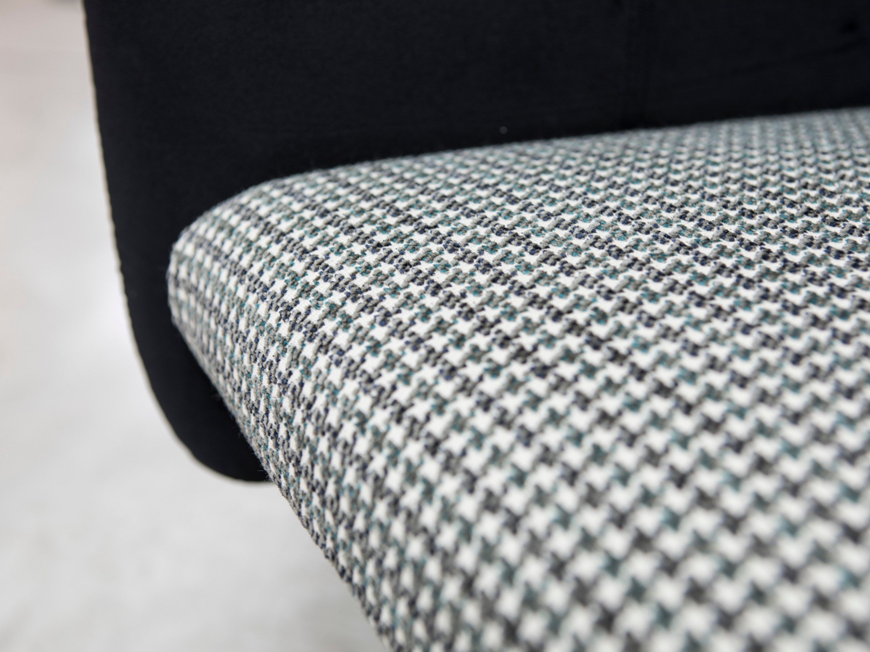 Стул на насесте с подлокотниками TrabA' Balu ARCH-00119893