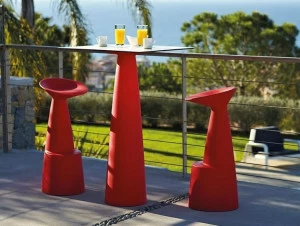 SLIDE Стол из полиэтилена высокой квадратной формы