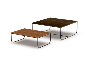 Деревянный прямоугольный журнальный столик