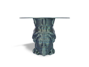 Пластиковый стол с 3D-печатью