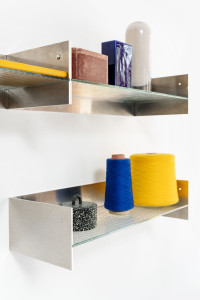 Алюминиевая и стеклянная полка