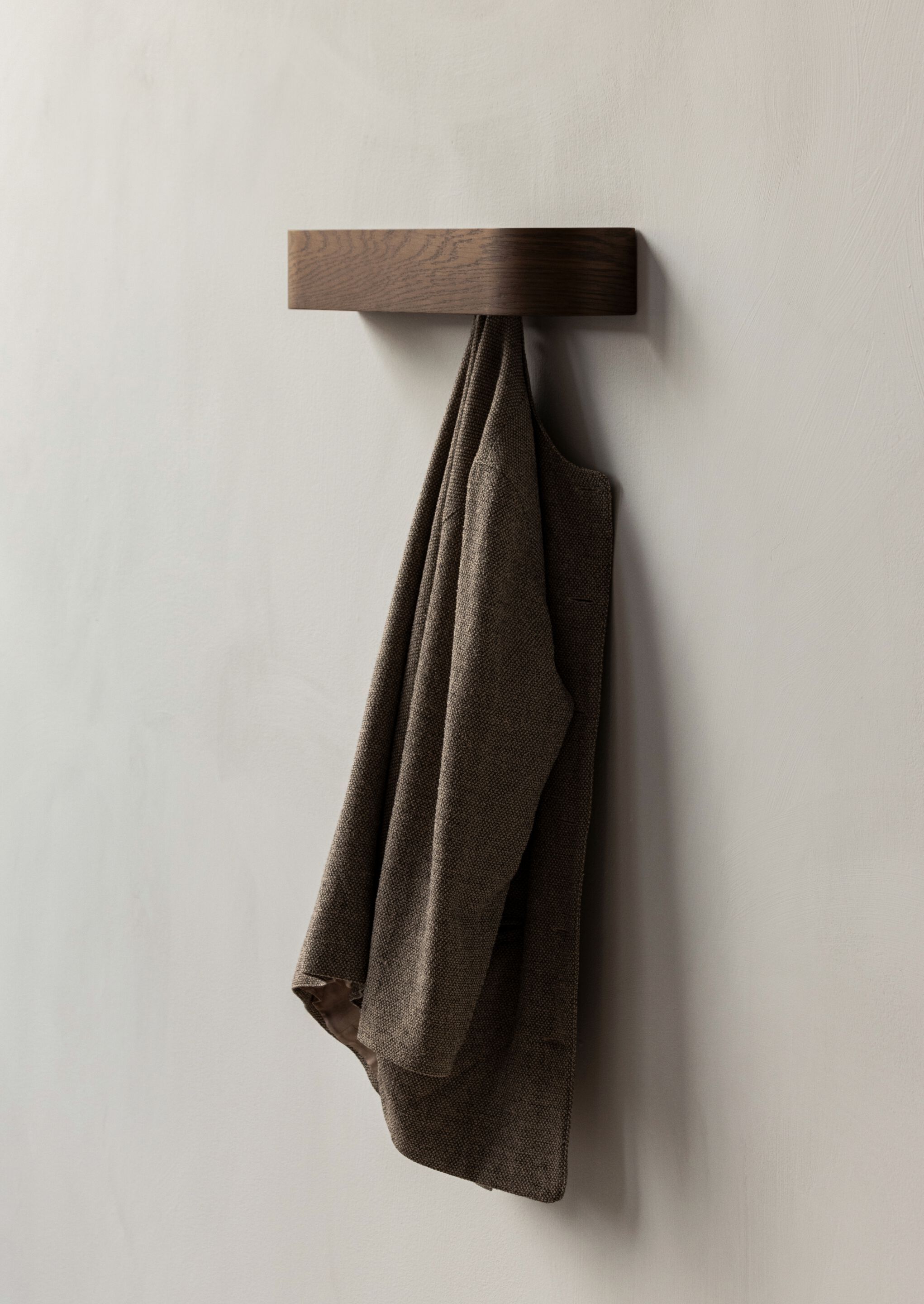 Настенная вешалка из шпона Audo Copenhagen эпоха ARCH-00078494 - Вид №7