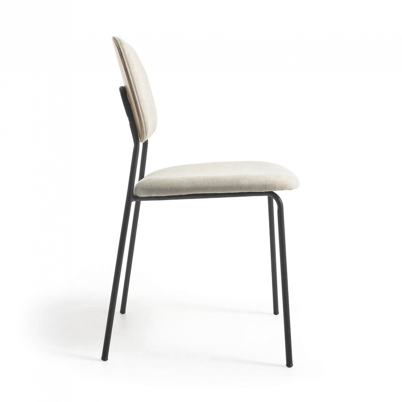 108358 Стул бежевый с дубовым шпоном и сталь с черной отделкой La Forma Benilda  - Вид №3