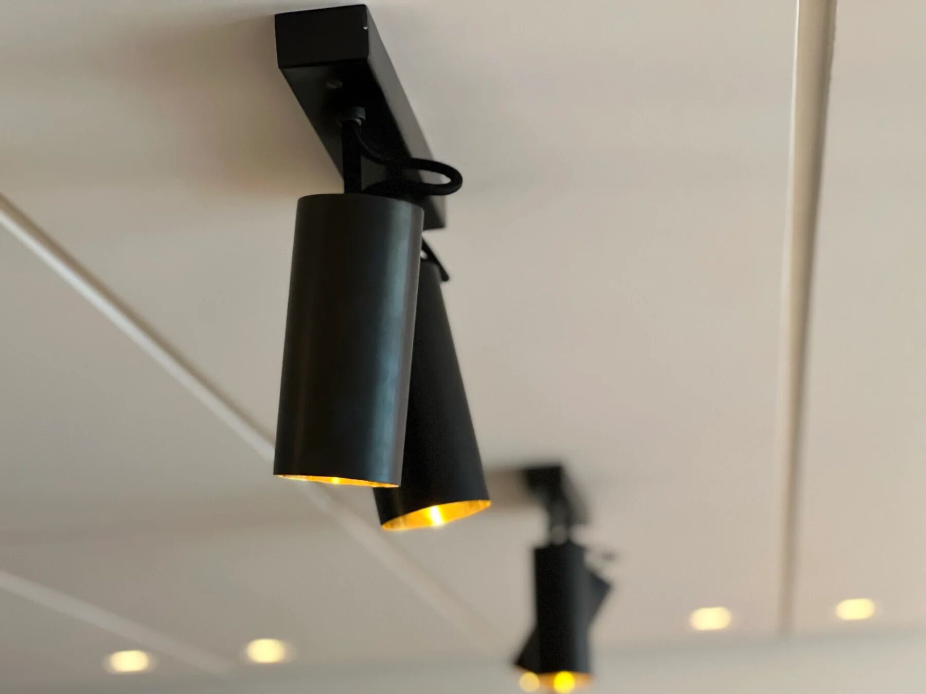 Регулируемая латунная потолочная лампа Authentage Lighting Tubelum ARCH-00055139