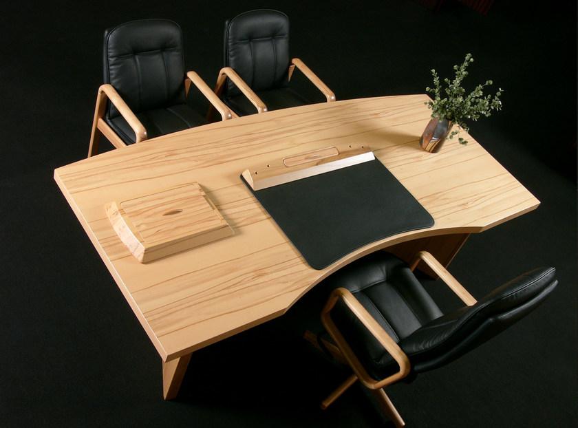 Dyrlund Рабочий стол из дерева Starline 7601  - Вид №1