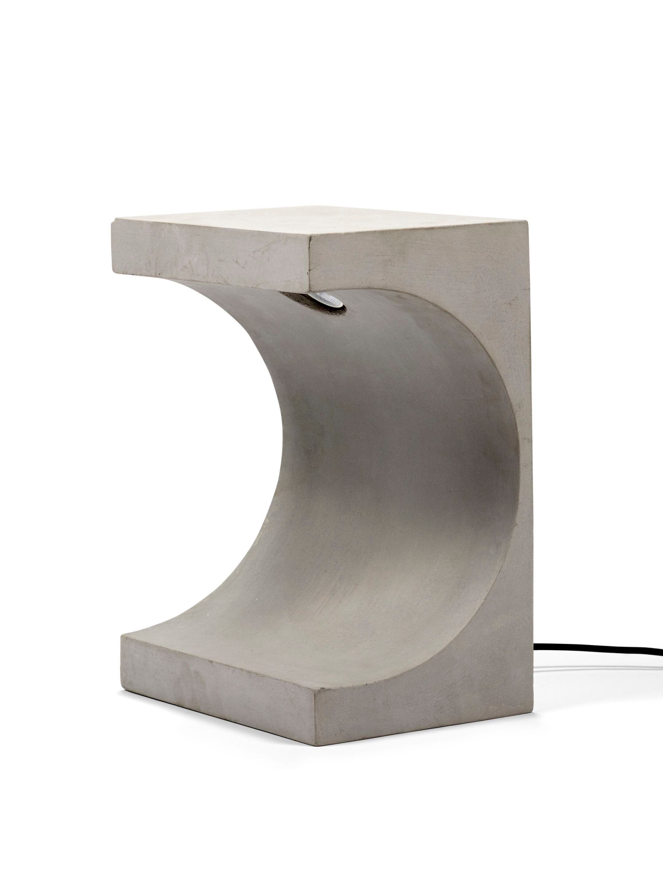 Бетонный торшер / журнальный столик Serax Освещение Патрика Пэриса ARCH-00136980 - Вид №8