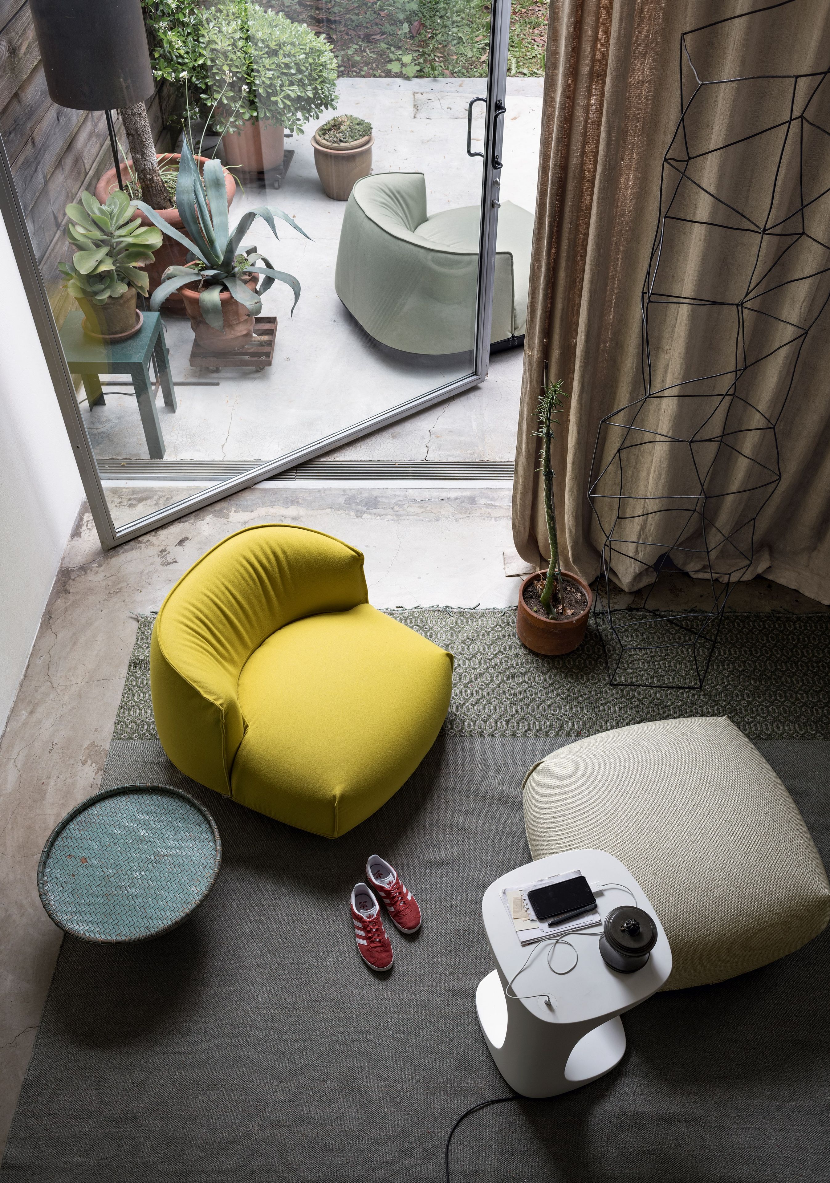 Тканевое кресло Kristalia Brioni ARCH-00006287