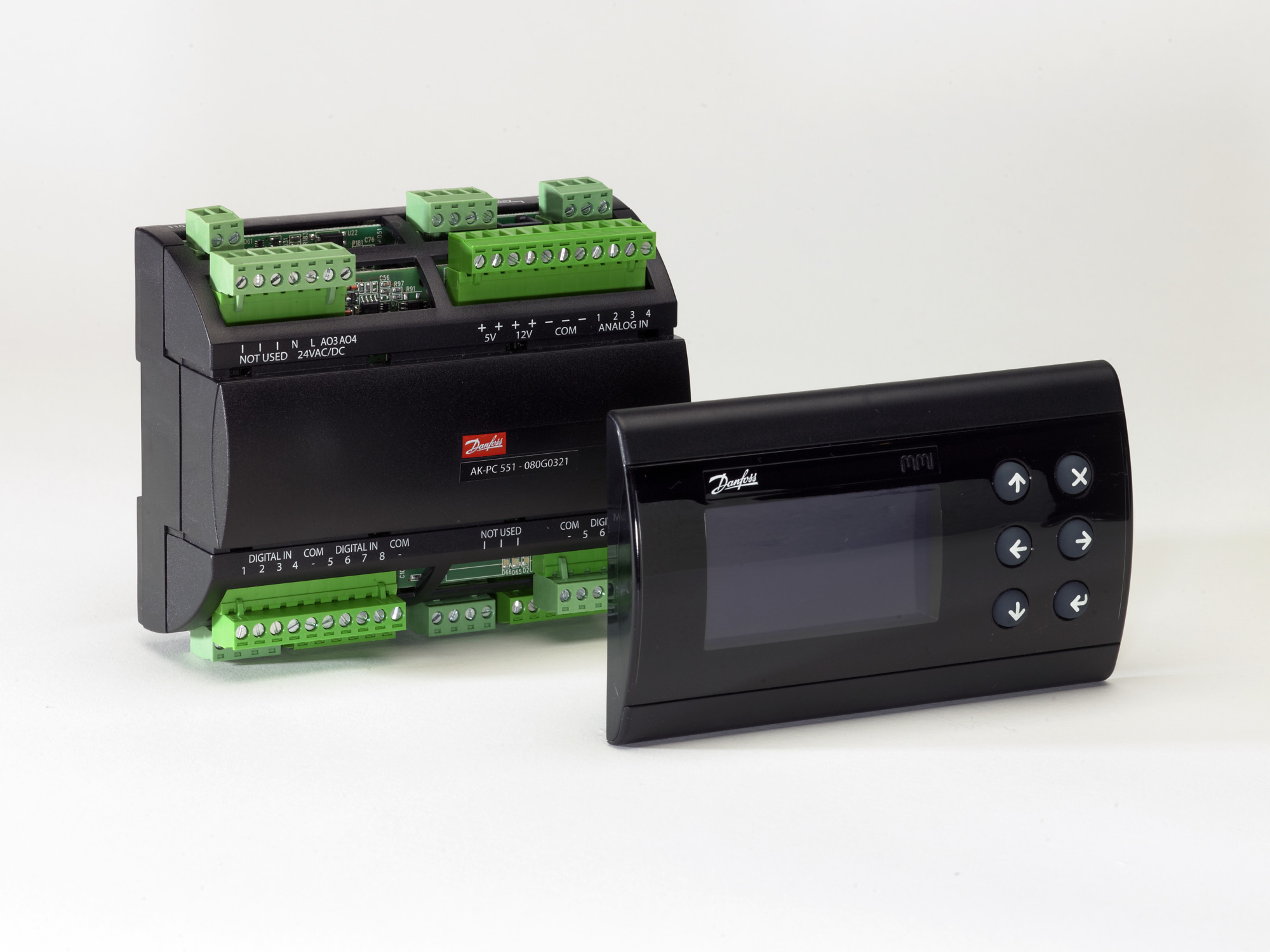 Danfoss AK-PC 551 AK-PC 551 Контроллер давл. и темп. 080G0282  - Вид №4