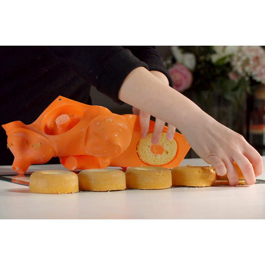 26.170.71.0065 Форма для приготовления пончиков donuts 18 х 33 см силиконовая Silikomart  - Вид №6