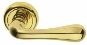 Pasini Ручка из латуни на розетке  1331