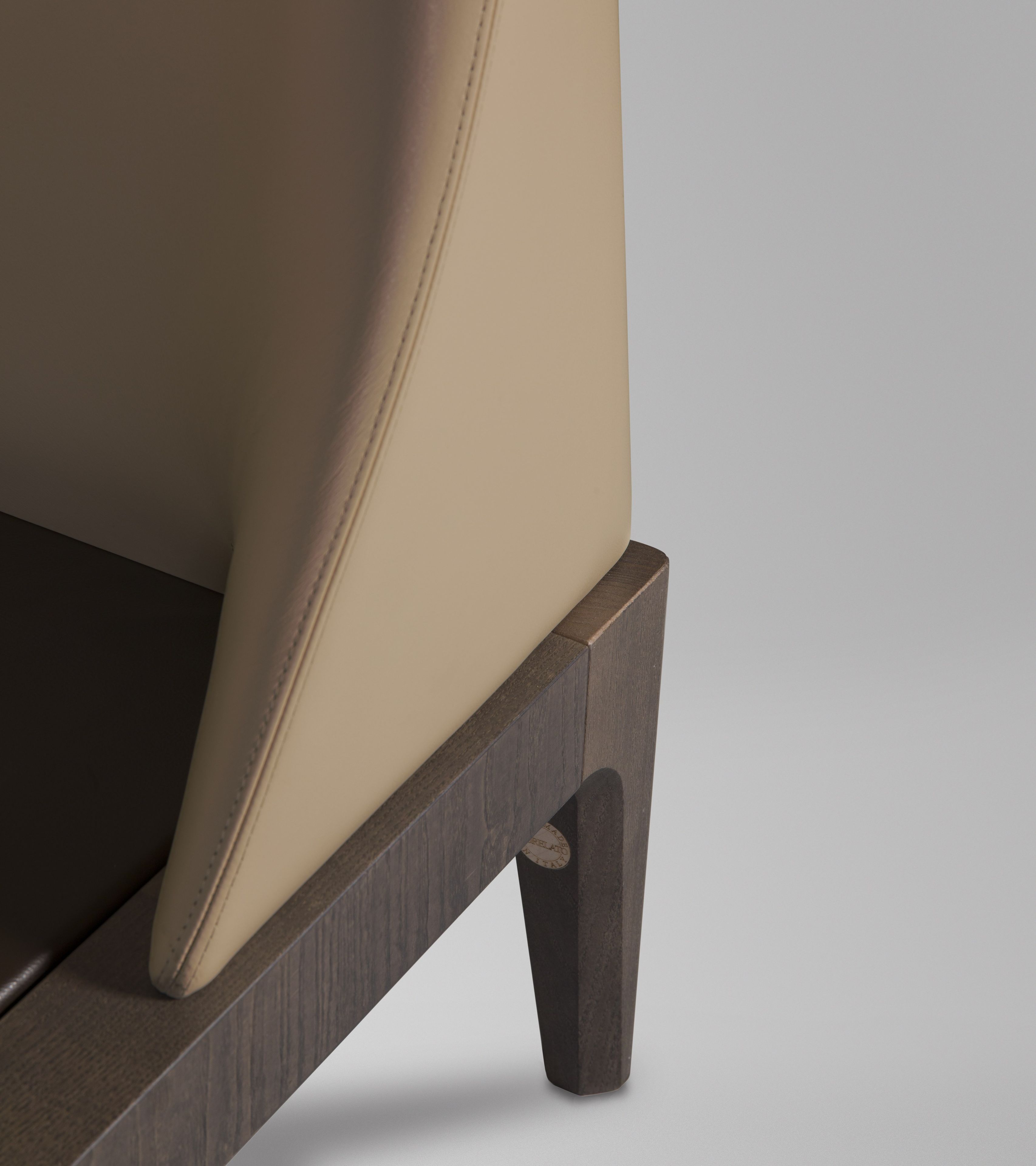 Двуспальная кровать из ясеня с мягким изголовьем Morelato ARCH-00070842 - Вид №2