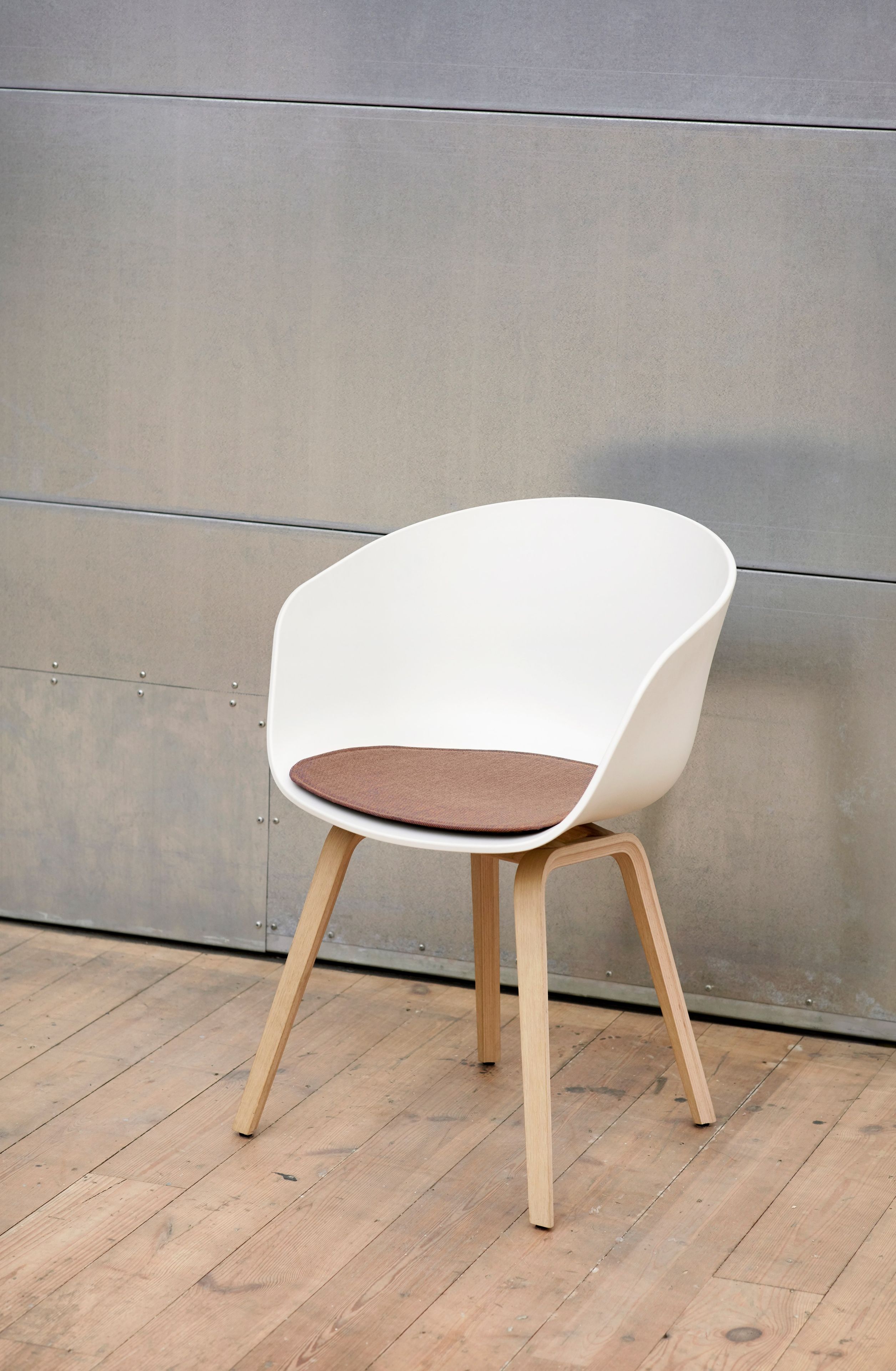 Стул из полипропилена со встроенной подушкой Hay About a Chair ARCH-00068838 - Вид №3