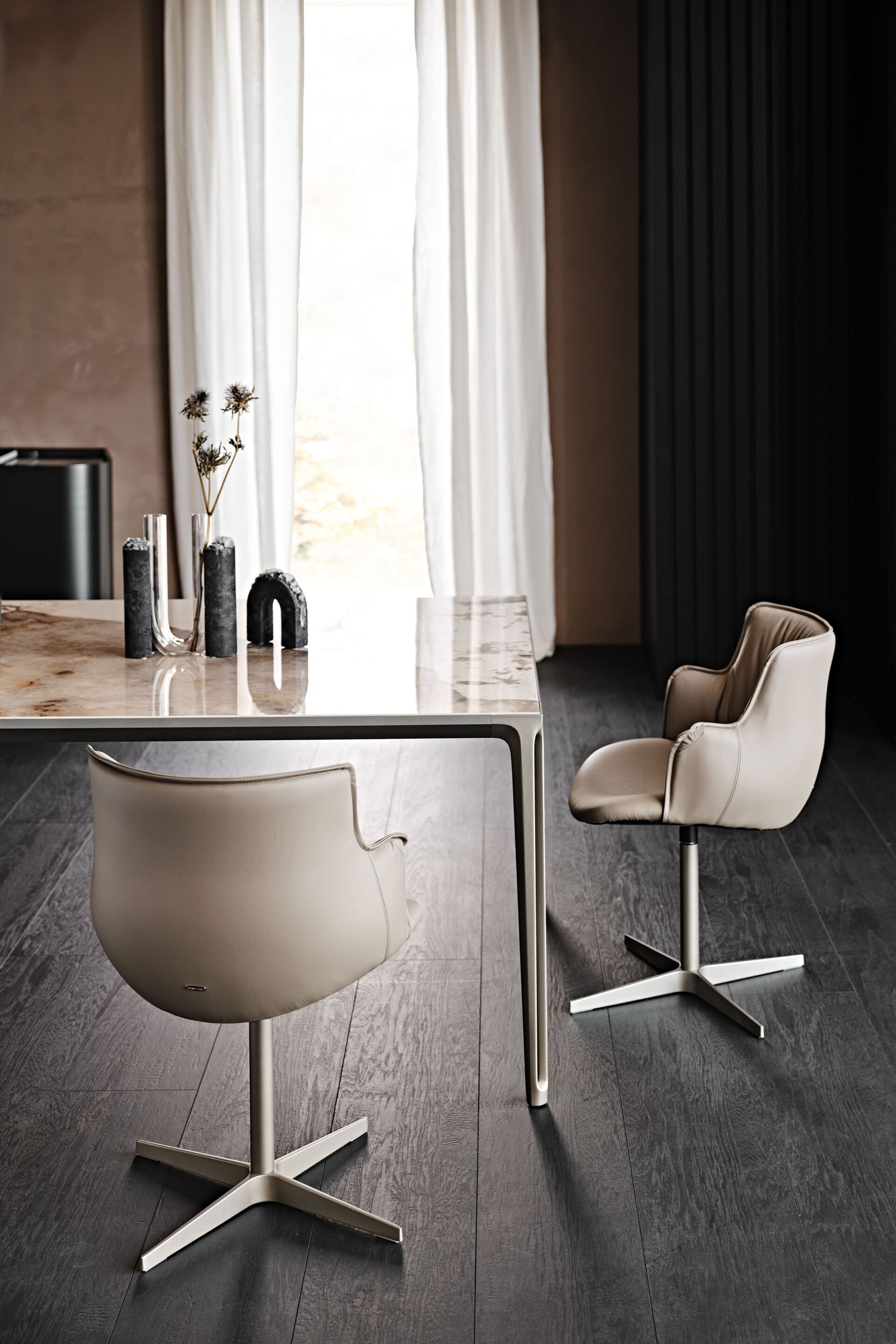 Кожаный поворотный мягкий стул Cattelan italia Rihanna ARCH-00134746 - Вид №1