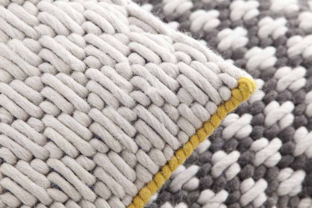 006093 Подушка Dark grey - White 50x50 GAN Silai Silaï - Вид №1