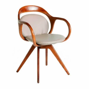 Стул из экокожи с коричневыми деревянными ножками светло-бежевый от Angel Cerda ANGEL CERDA ДИЗАЙНЕРСКИЕ 00-3865722 Бежевый;коричневый