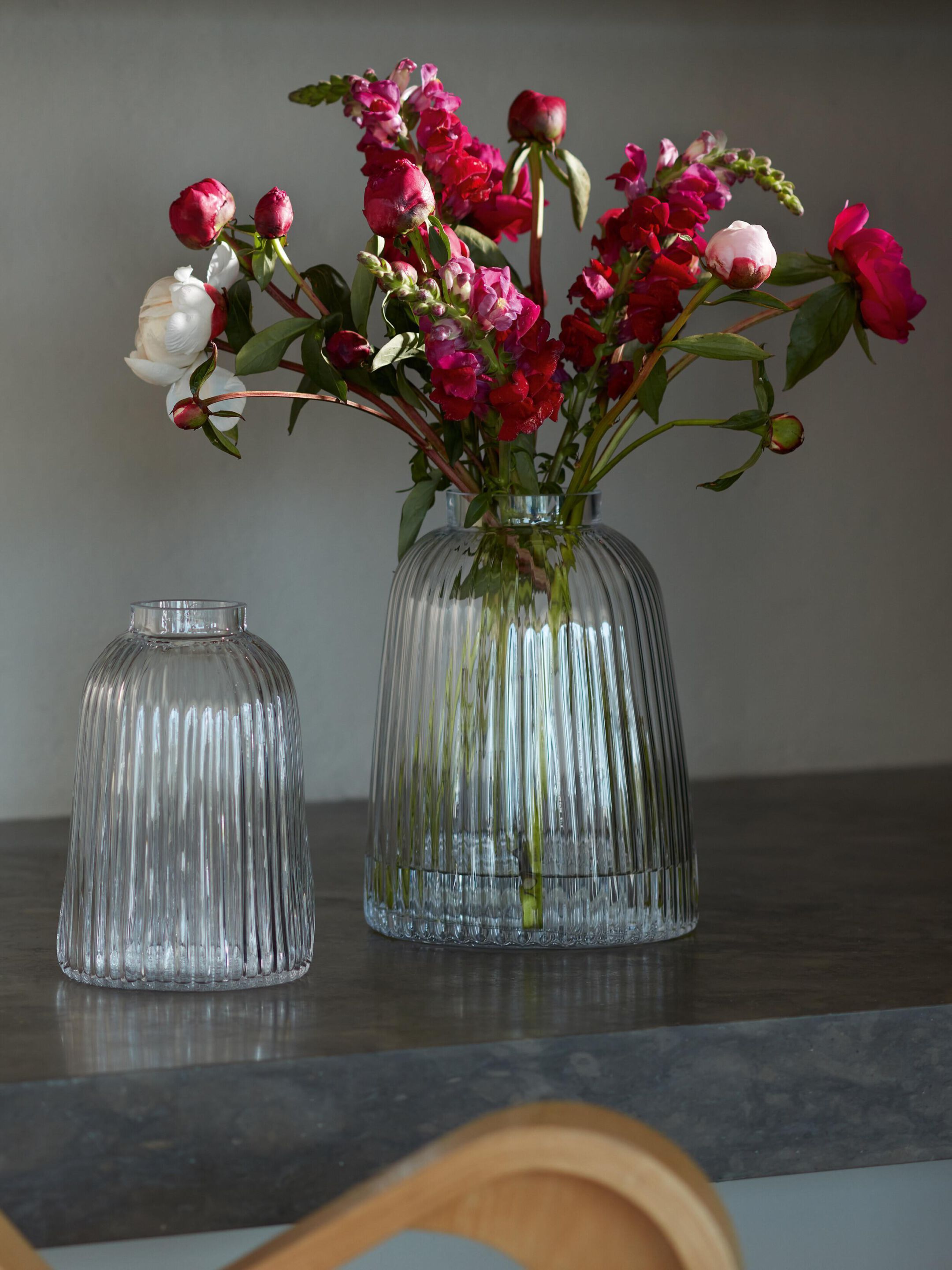 Круглая выдувная стеклянная ваза-H26cm LSA Pleat ARCH-00042747 - Вид №3