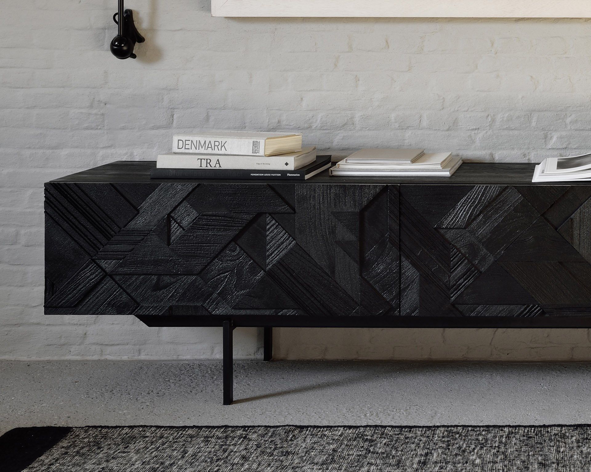 ТВ-шкаф из тикового дерева с откидными дверцами Ethnicraft Графика ARCH-00086544 - Вид №6