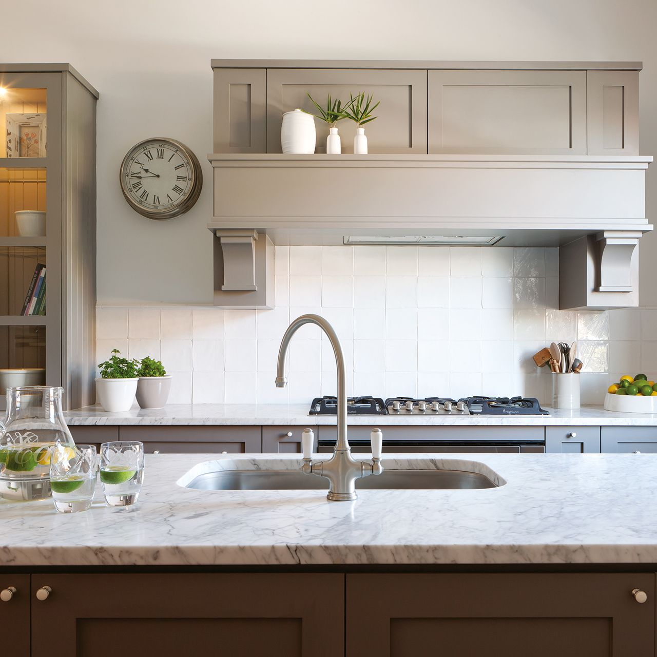 4460 Финикийский смеситель для мойки Traditional Perrinandrowe - Вид №4