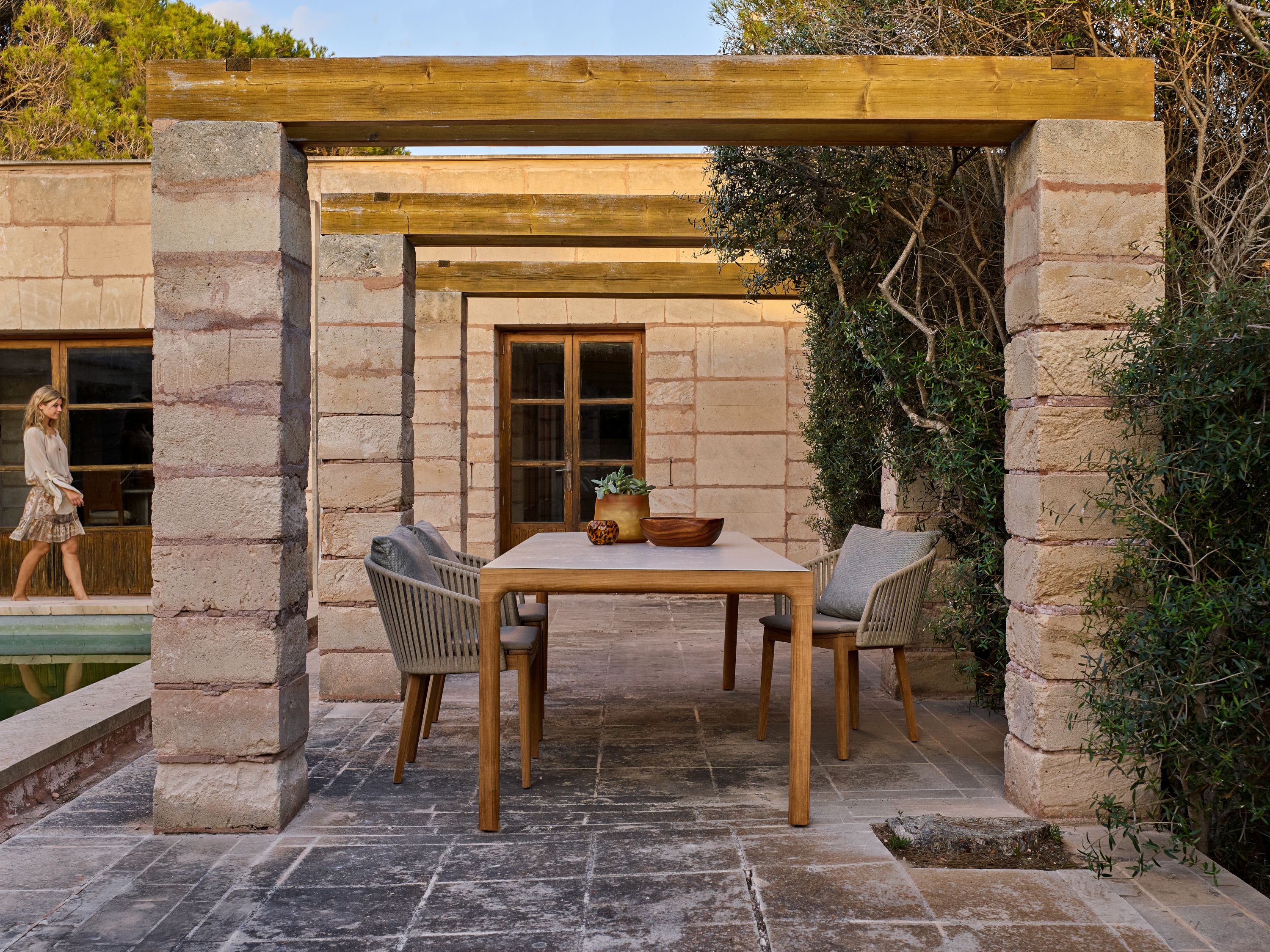 Обеденный стол из тикового дерева TRIBÙ Illum ARCH-00064408 - Вид №3