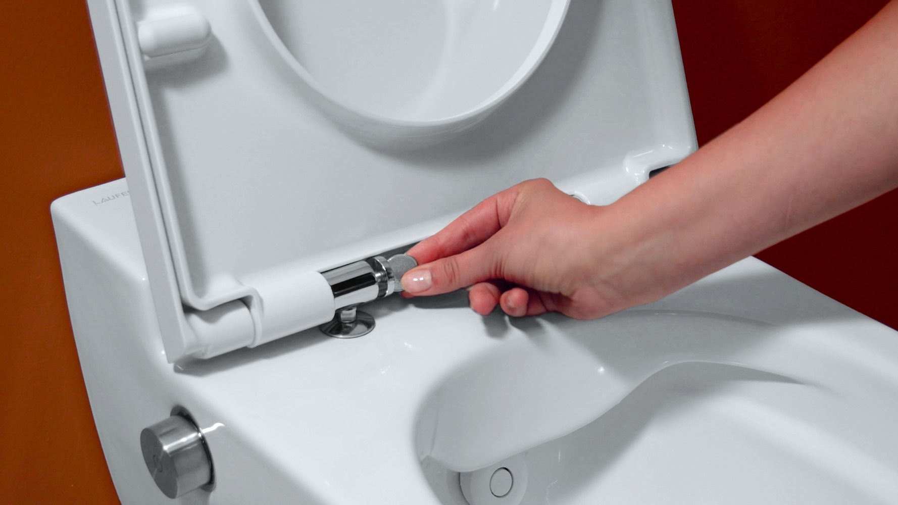 H8206017570001 Подвесной унитаз-биде, безободковый rimless, включает в комплект съемное сиденье с крышкой с механизмом "мягкое закрывание" LAUFEN PRO - Вид №29