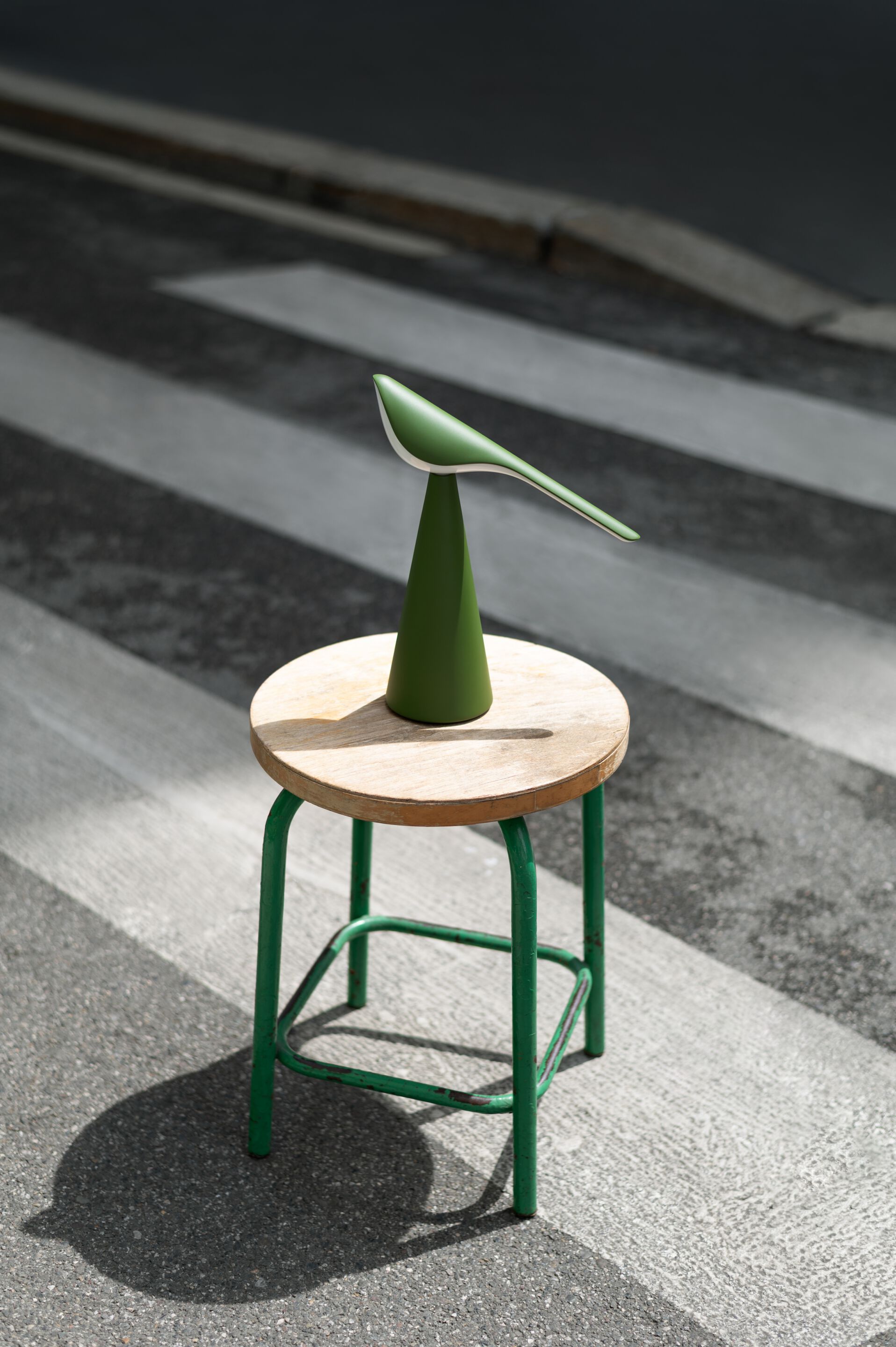 Алюминиевая светодиодная настольная лампа Established&Sons TIKI ARCH-00145932 - Вид №54