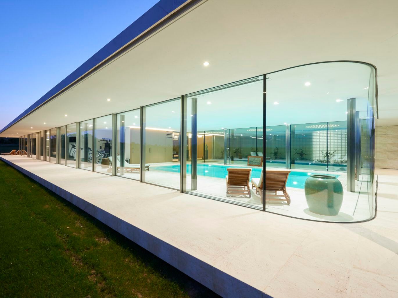 Алюминиевые окна с изогнутыми створками Keller minimal windows® KELLER minimal windows® curve ARCH-00146603 - Вид №3