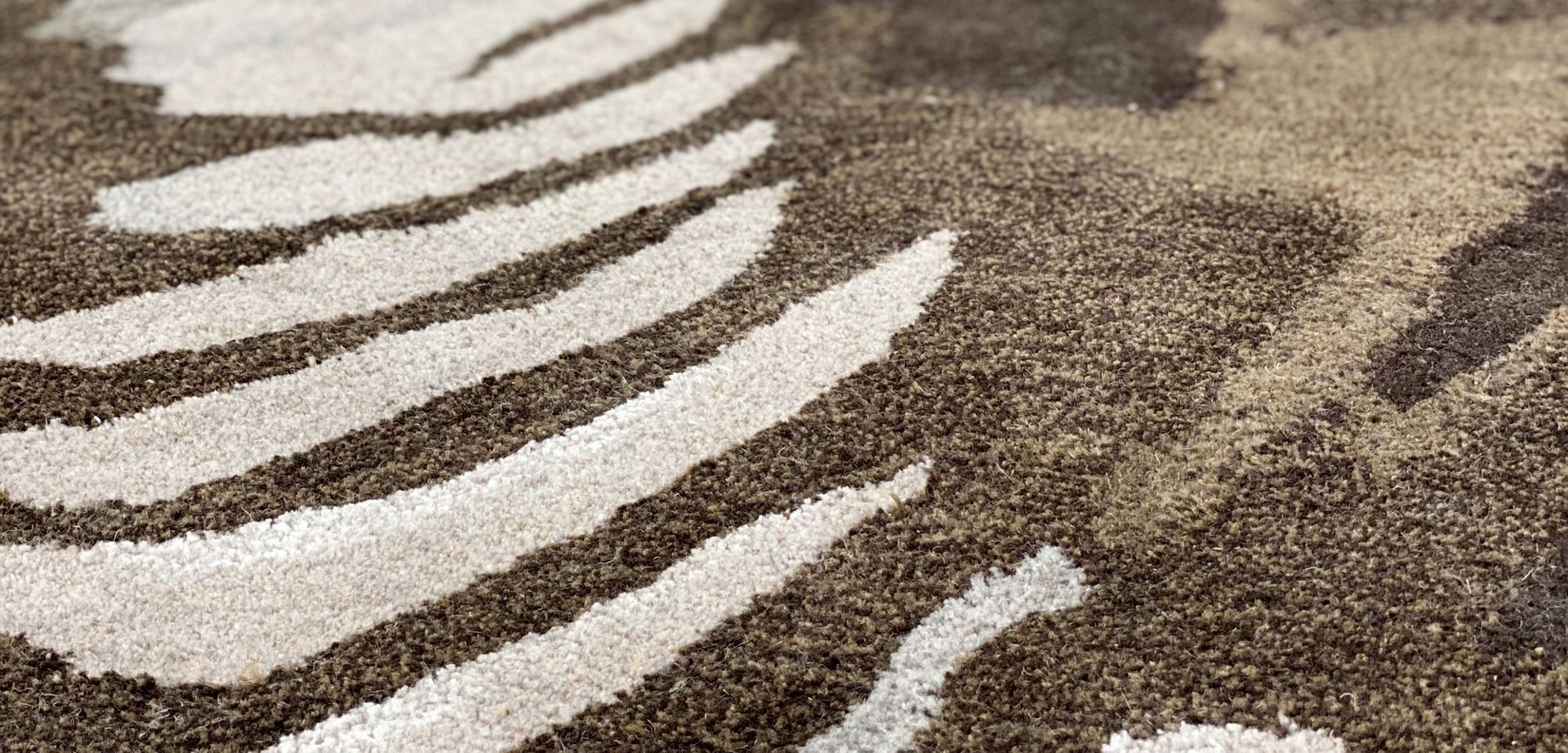 Прямоугольный ковер из шерсти и Tencel® ROCHE BOBOIS MORONDAVA ARCH-00015677 - Вид №1