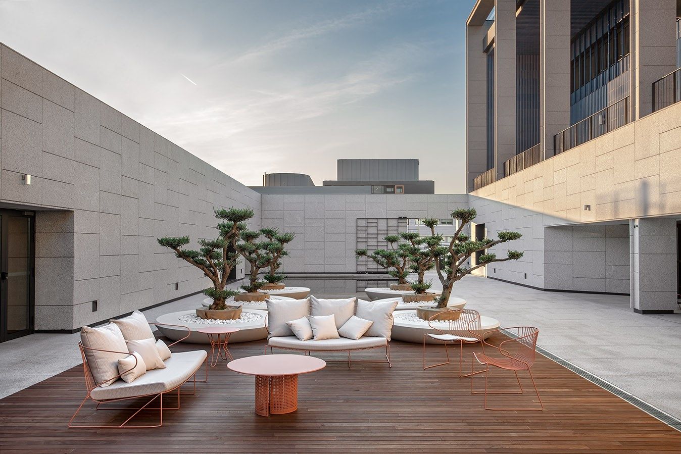 Круглый садовый столик из оцинкованной стали iSimar ARCH-00058561 - Вид №4