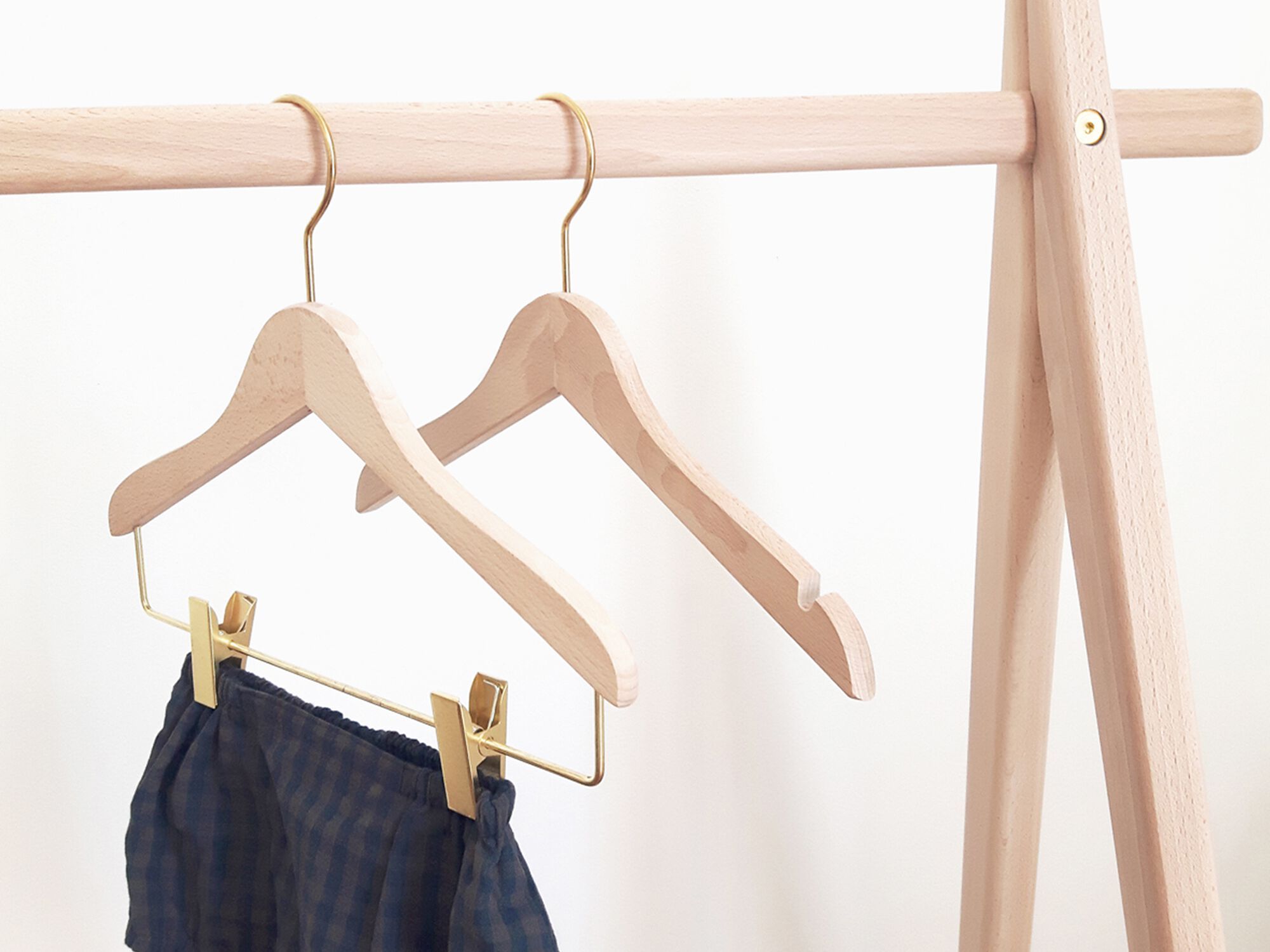 Вешалка из бука Charlie Crane Homi ARCH-00090523