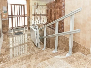 KONE Лестничный подъемник с платформой Kone motus