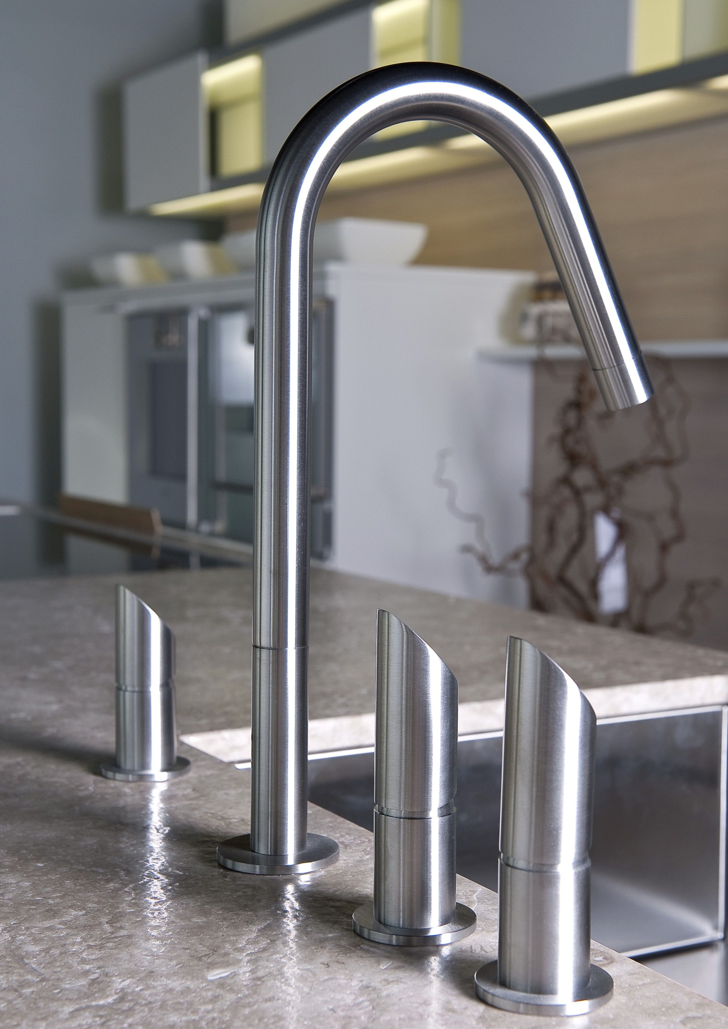 Смеситель для кухни из нержавеющей стали со съемным ручным душем MGS T45 ARCH-00143769 - Вид №1