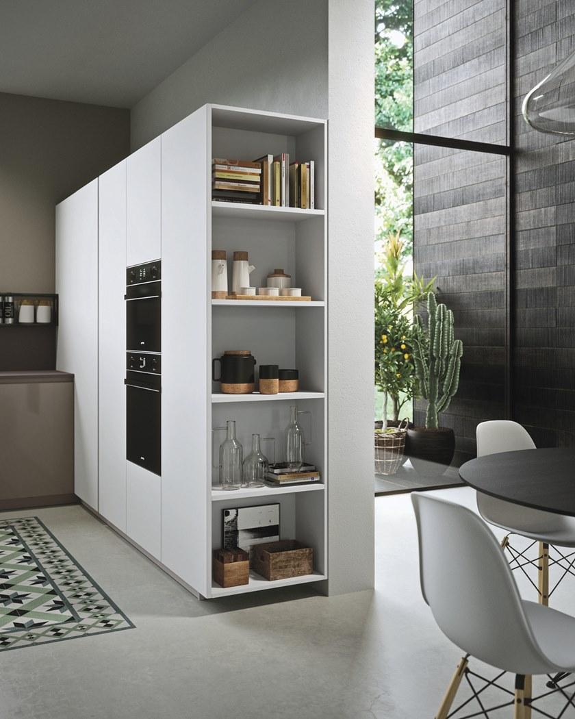 Alta Cucine Лакированная линейная кухня из дерева и стекла Sistema 22 sun-id-1400072 - Вид №4