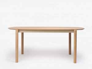 Деревянный прямоугольный обеденный стол