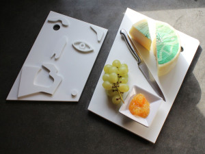 Разделочная доска в твердой поверхности