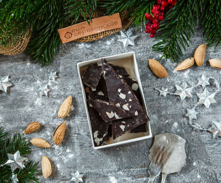 5643 Шоколад "Счастье" горький с миндалем и какао бобами Вкусляндия 