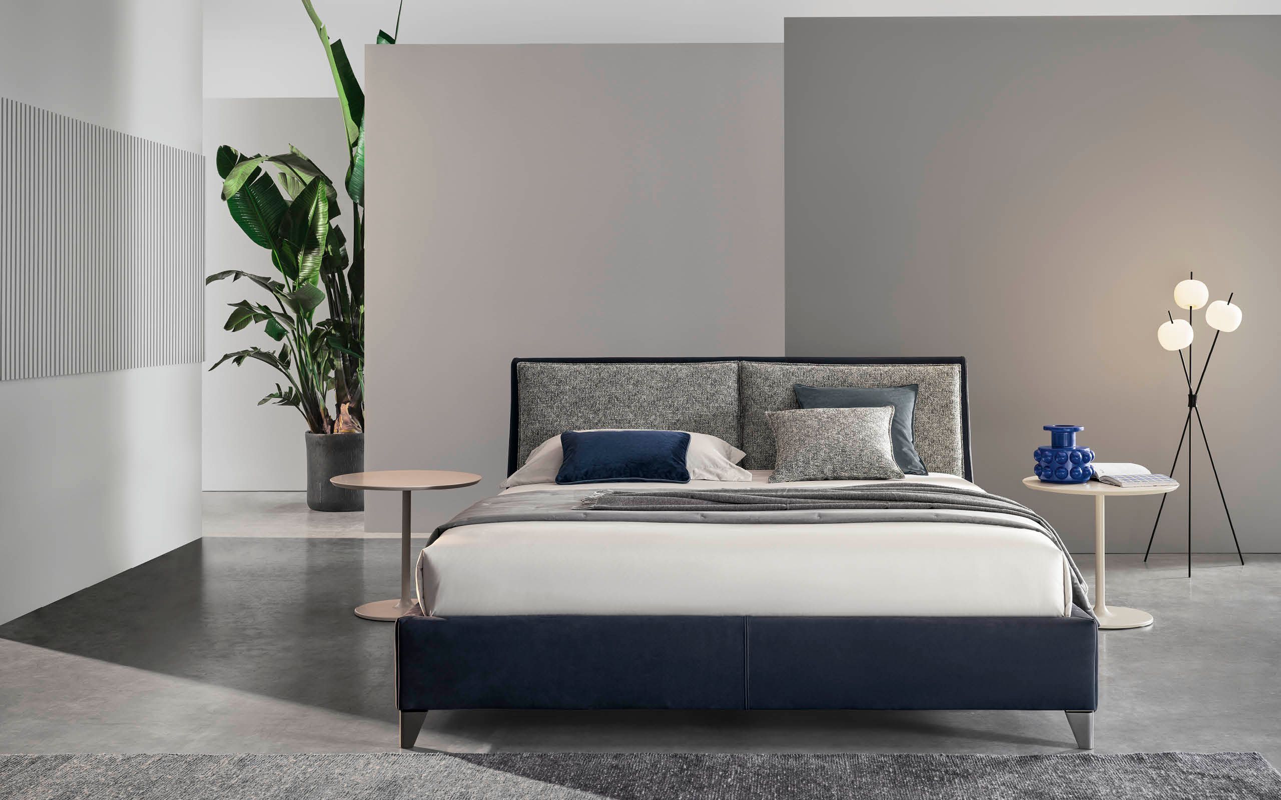 Кожаная двуспальная кровать с мягким изголовьем Twils пентхаус ARCH-00118007 - Вид №3