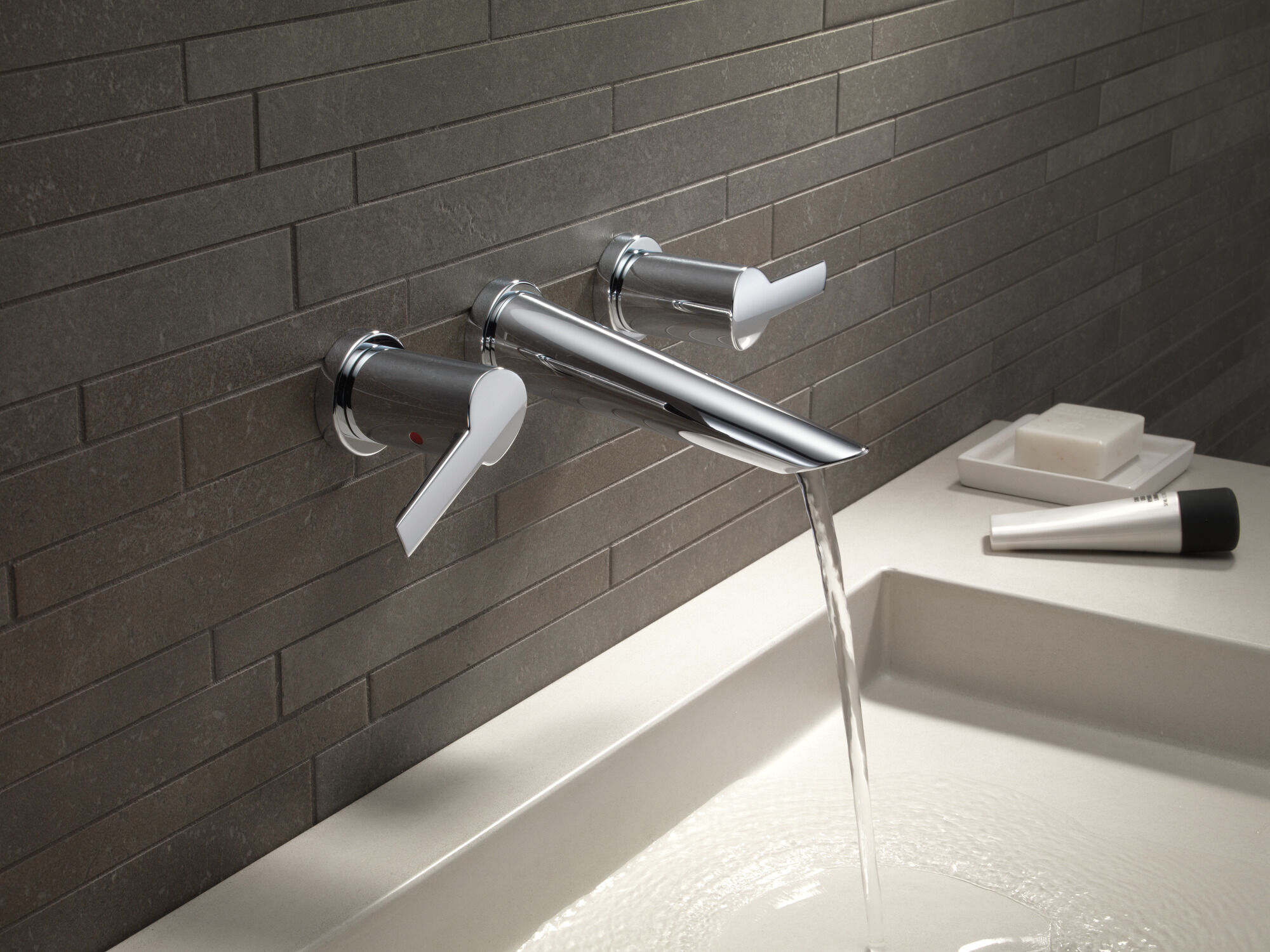 T3561LF-SSWL Смеситель для ванной на стене с двумя ручками Delta Faucet Compel Нержавеющая сталь  - Вид №3