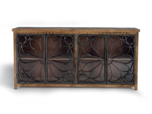 Манго и металлический шкаф с распашными дверями