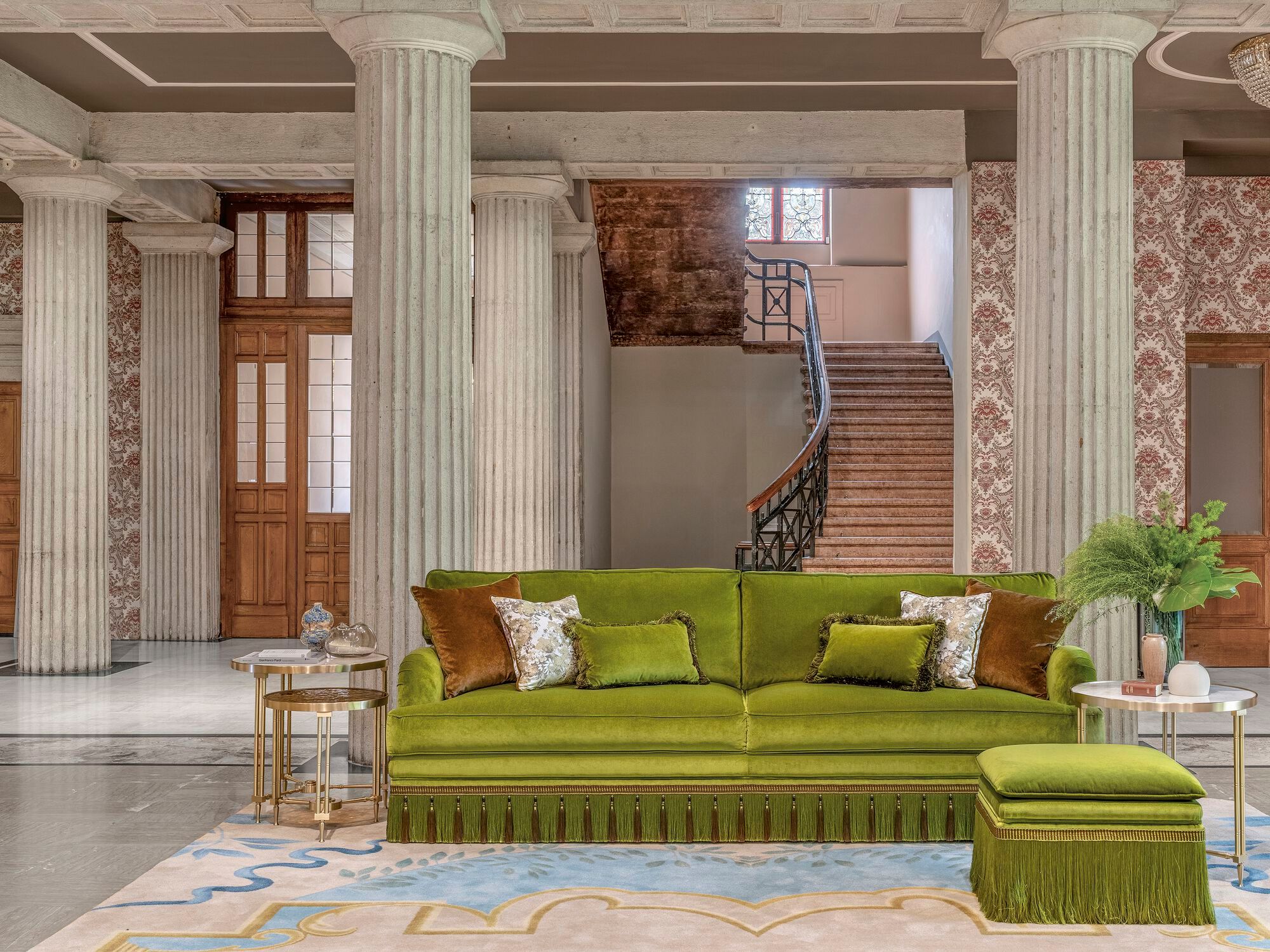 Круглый журнальный столик из стекла и латуни Bellotti Ezio Charming ARCH-00009475 - Вид №3