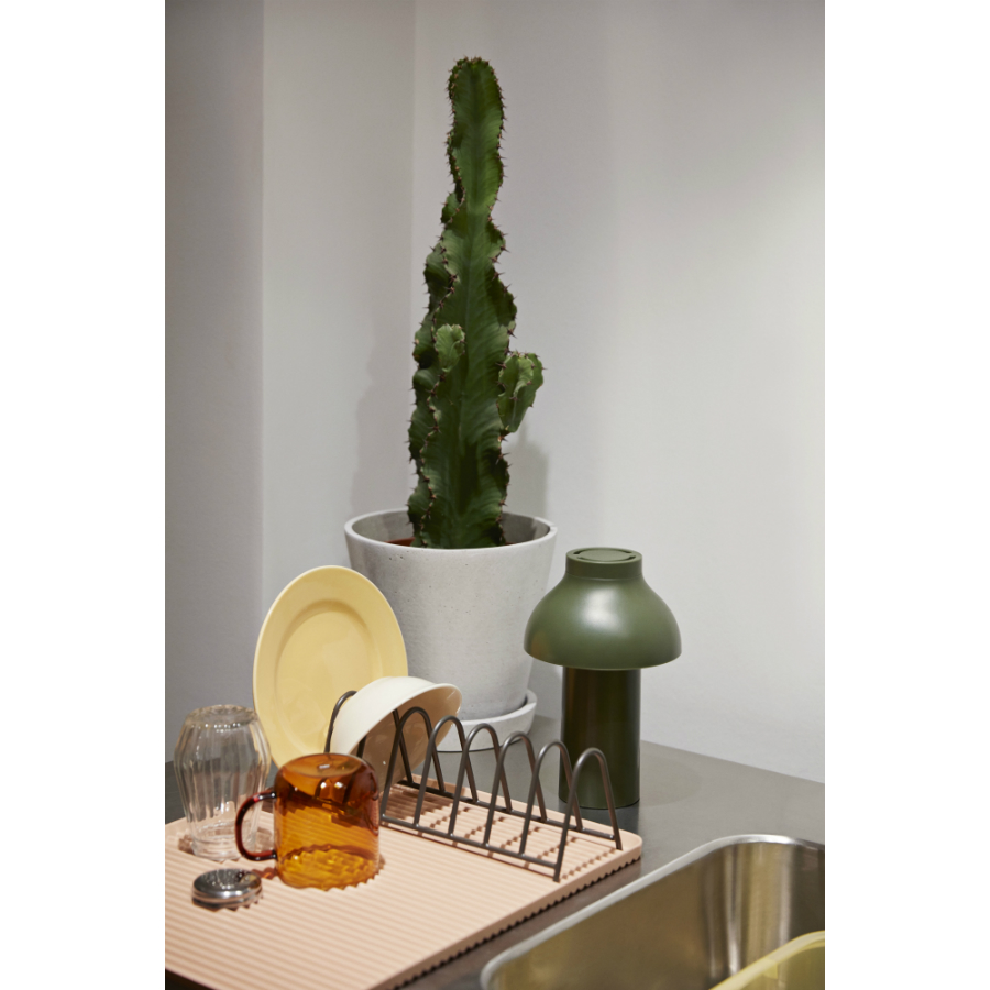 Лампа настольная PC Portable, оливковая Hay 4104312009000 - Вид №6