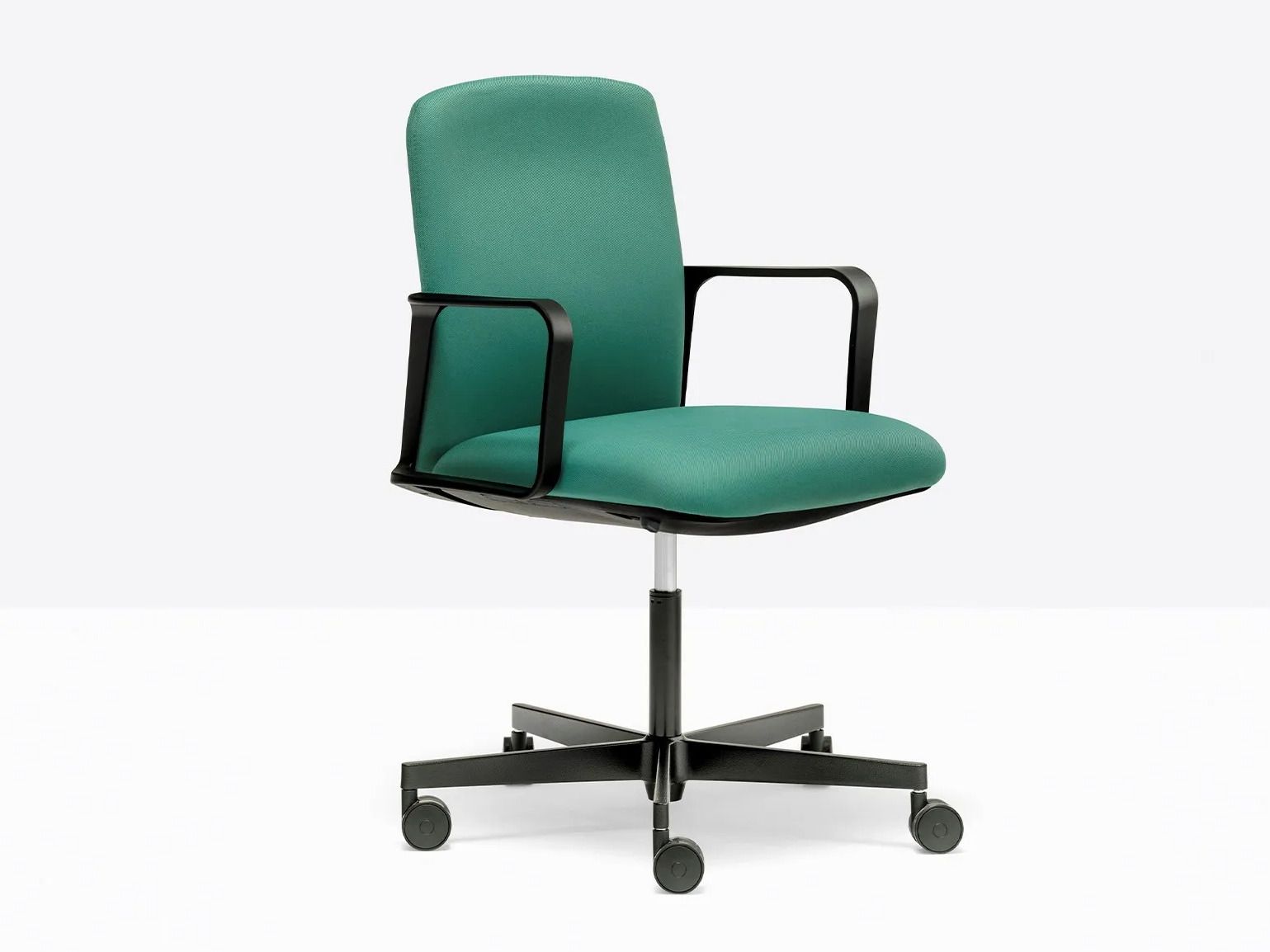 Тканевый регулируемый по высоте рабочий офисный стул с колесами Pedrali Temps ARCH-00048913 - Вид №5