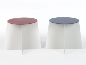 Низкий круглый журнальный столик