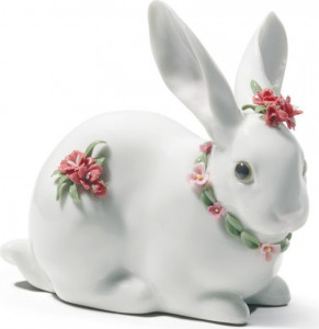 10672544 LLADRO Фигурка Lladro Внимательный кролик (гвоздики) 12x11см, фарфор Фарфор