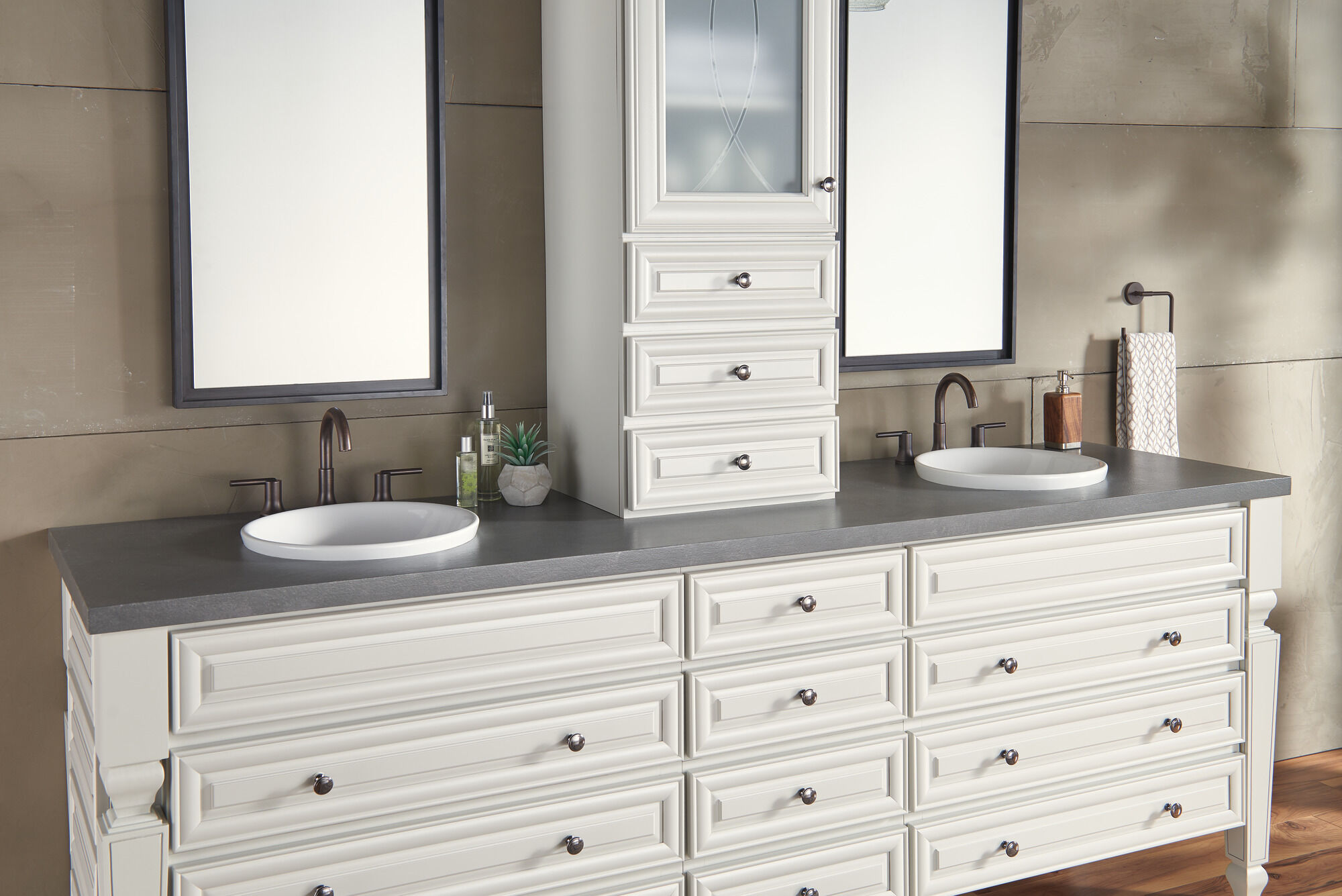 759460-RB Кольцо для полотенца Delta Faucet Trinsic Венецианская бронза  - Вид №1