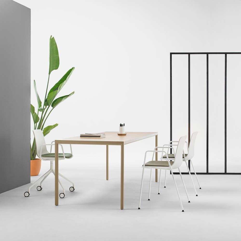 Штабелируемый стул из полипропилена с подлокотниками INCLASS Варя ARCH-00065209 - Вид №2