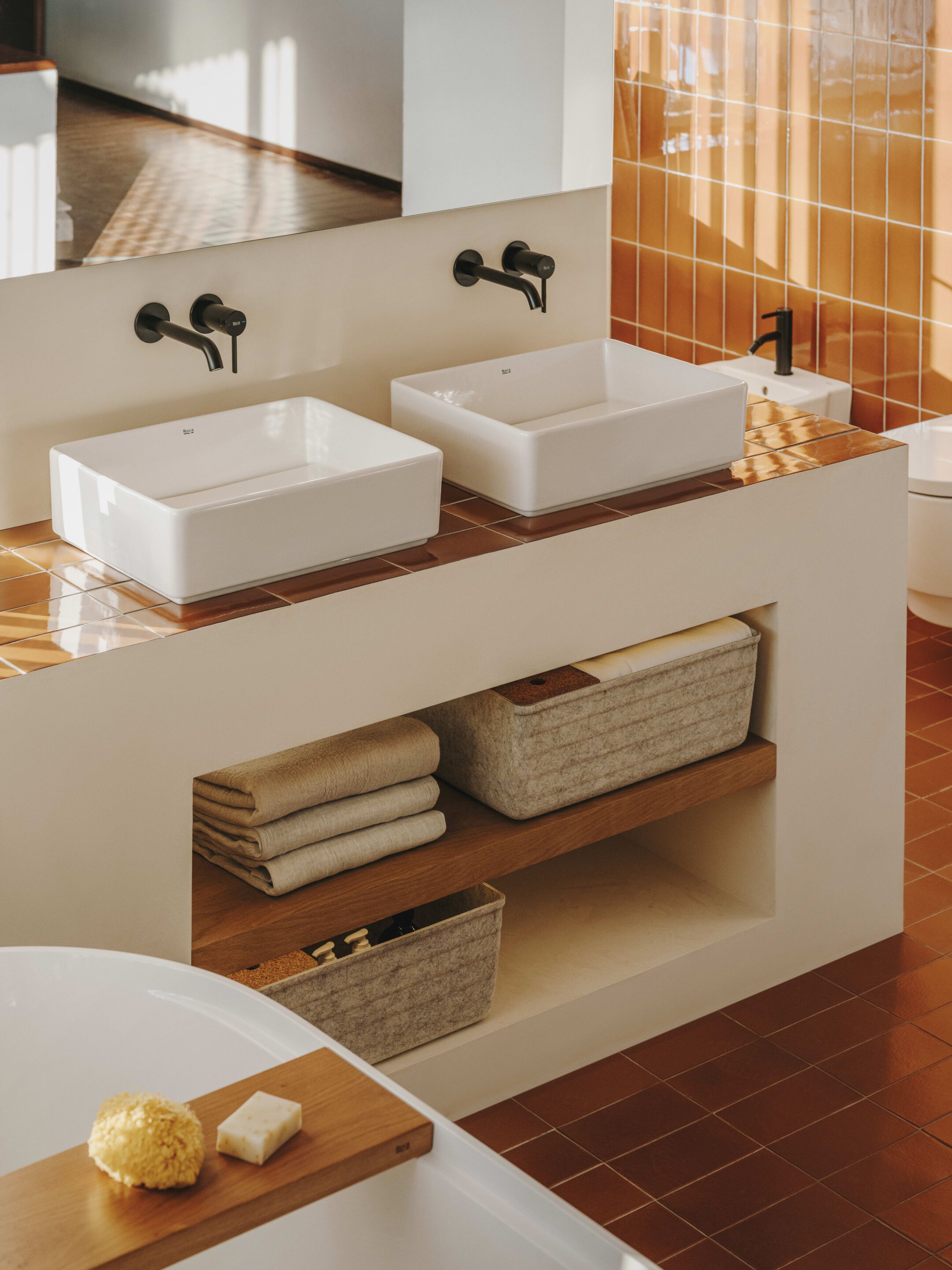 Фарфоровое подвесное биде с переливом Roca тур ARCH-00147057 - Вид №4