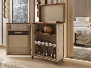 Оборудование для фитнеса из нержавеющей стали и дерева