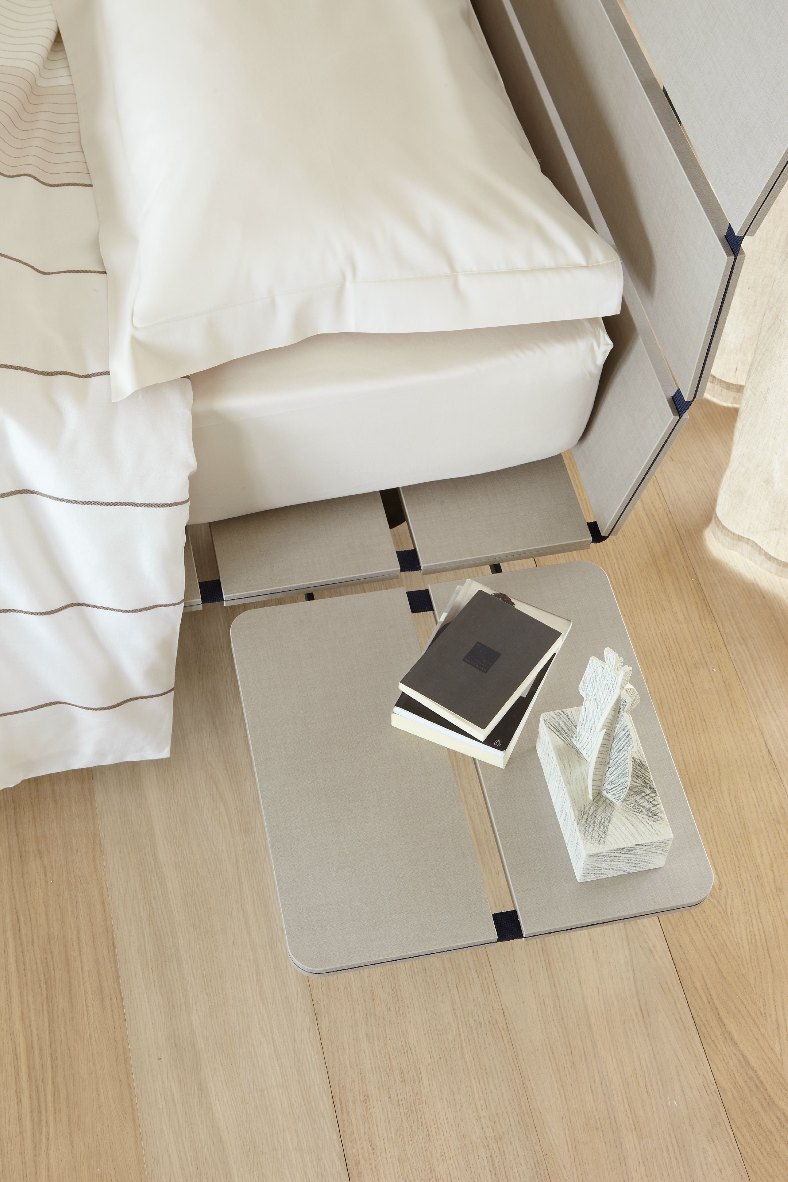 Кровать в восточном стиле с колесами Flou ARCH-00084851 - Вид №10